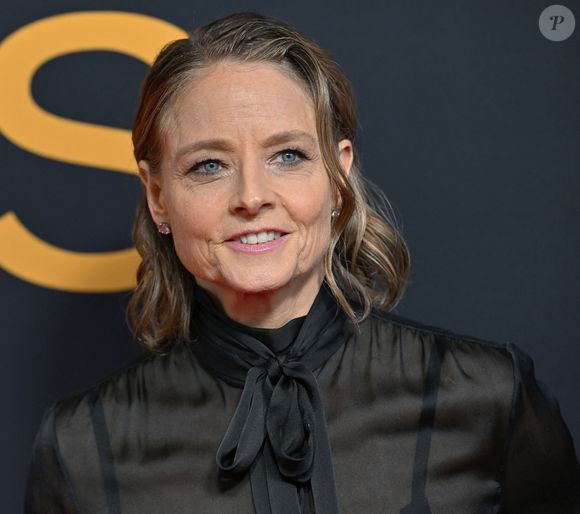Jodie Foster assiste aux TIFF Tribute Awards où elle est honorée par le TIFF Share Her Journey Groundbreaker Award lors du Festival International du Film de Toronto à l'hôtel Fairmont Royal York à Toronto, Canada, le dimanche 7 septembre 2025. Photo by Chris Chew/UPI/ABACAPRESS.COM