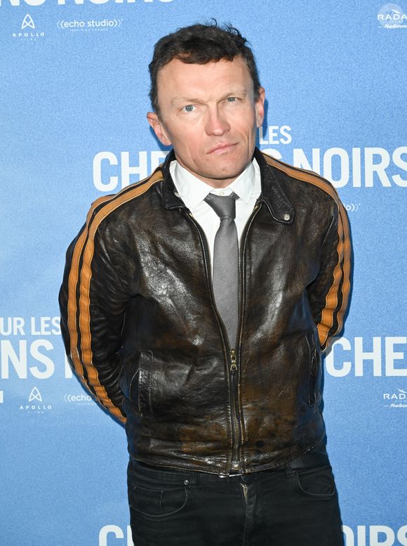 Sylvain Tesson - Avant-première du film "Sur les chemins noirs" au cinema UGC Normandie à Paris le 13 mars 2023. © Coadic Guirec/Bestimage