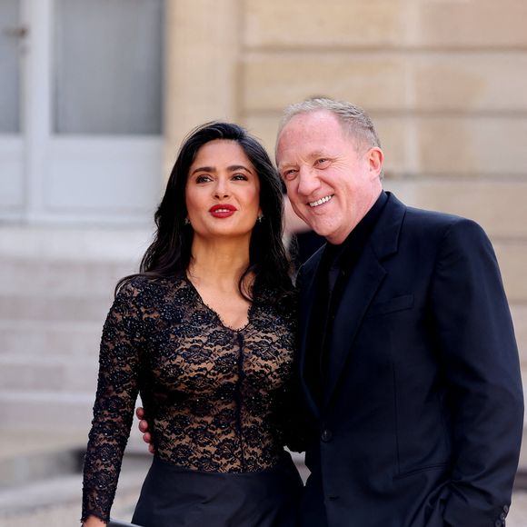 Salma Hayek décrit leur couple comme authentique et durable, prouvant que derrière l’homme d’affaires se cache un père et un époux chaleureux.

Salma Hayek et son mari Francois-Henri Pinault - Dîner d'état en l'honneur du président des Etats-Unis et sa femme au palais de l'Elysée à Paris, à l'occasion de leur visite officielle en France. Le 8 juin 2024
© Jacovides-Moreau / Bestimage