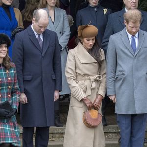 Kate Catherine Middleton, enceinte  et le prince William, duc de Cambridge avec le prince Harry et sa fiancée Meghan Markle - La famille royale d'Angleterre arrive à l'église St Mary Magdalene pour la messe de Noël à Sandringham le 25 décembre 2017 Agence / Bestimage
