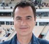 L'émission est présentée par Laurent Luyat.
Laurent Luyat - Plateau de France Télévision lors des Internationaux de France de Tennis de Roland Garros. © Bertrand Rindoff / Bestimage
