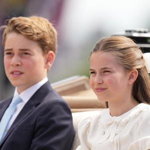 Le prince George de Galles, la princesse Charlotte de Galles - Des membres de la famille royale assistent à la parade « Trooping the Colour » au palais de Buckingham, à Londres, au Royaume-Uni, le 13 juin 2026.
© Julien Burton / Bestimage