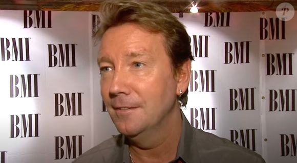 John Reid en interview pour la chaîne BMI - en 2010 (Capture d'écran).