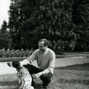 Depuis le départ de Jacques Chirac, le château de Bity serait laissé à l'abandon et en très mauvais état. Une rumeur que des habitants de Corrèze ont tenu à démentir...

Photo d'archives du 30 août 1976 de l'ancien président Jacques Chirac et de son épouse Bernadette dans leur château de Bity à Sarran, France. Photo Buthaud/Andbz/Abaca