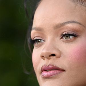 Le 13 juillet 2025, Rihanna a assisté à la première à Los Angeles du film “Les Schtroumpfs” produit par Paramount Pictures, aux studios Paramount à Los Angeles, Californie (réf. : 250713A1). GOFF INF / BESTIMAGE