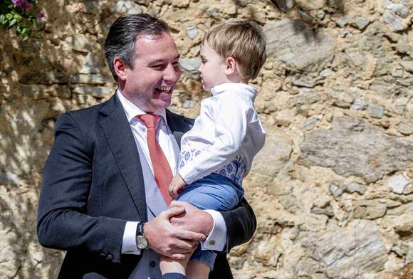 Guillaume de Luxembourg et le prince Charles de Luxembourg assistent au mariage religieux de la princesse Alexandra de Luxembourg et de Nicolas Bagory à l'église Saint Trophyme à Bormes-les-Mimosas, France, le 29 avril 2023.© Robin Utrecht/ABACAPRESS.COM