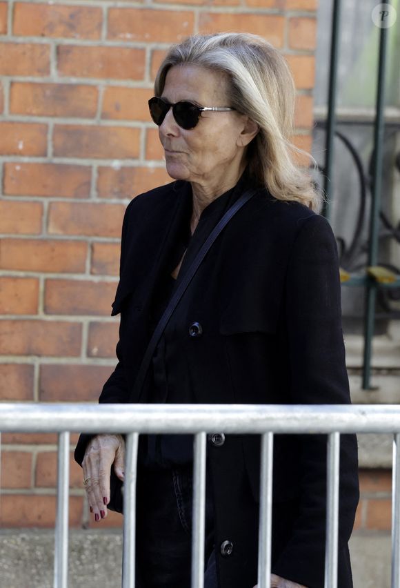 Claire Chazal - Arrivées aux obsèques de Nadia Farès en l'église Saint-Jean-de-Montmartre à Paris, le 24 avril 2026. N.Farès est décédée le 17 avril 2026 quelques jours après un "incident cardiaque" survenu le 12 avril 2026 dans la piscine du complexe sportif, Blanche (9ème). Dominique Jacovides - Olivier Borde / Bestimage