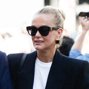 Laeticia Hallyday - Arrivées aux obsèques de Philippe Labro en l'église de Saint-Germain-des-Prés à Paris le 13 juin 2025. © Dominique Jacovides - Christophe Clovis / Bestimage