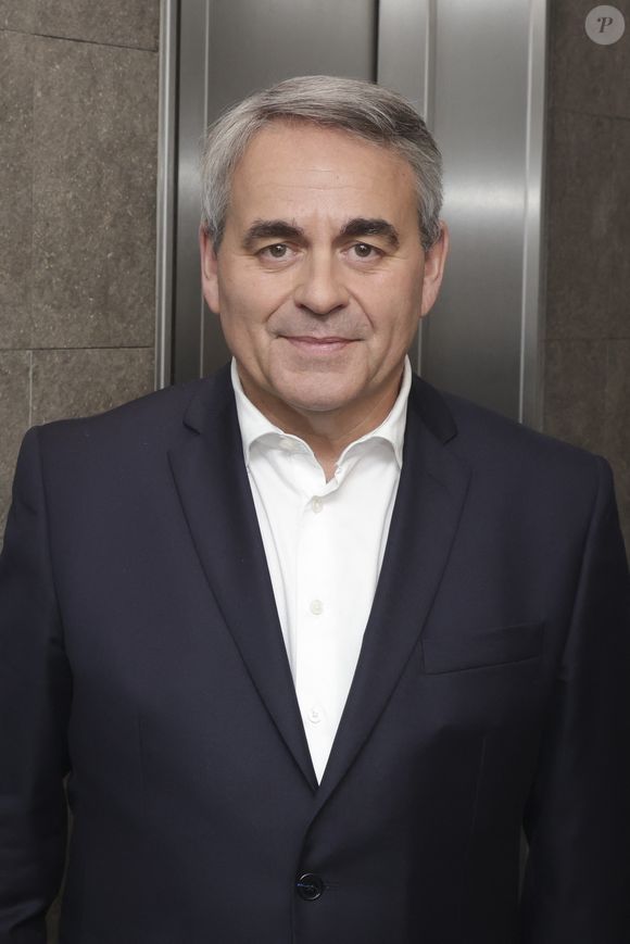 Une joie pour Xavier Bertrand

Exclusif - Xavier Bertrand sur le plateau de l’émission « Face aux territoires » présentée pa C.Viguier dans les studios de TV5 Monde à Paris, France, le 14 novembre 2024. © Jack Tribeca/Bestimage