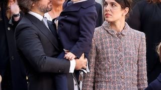 Mise au vert, piscine et foot avec son papa... La douce vie de Balthazar, le fils de Charlotte Casiraghi et Dimitri Rassam