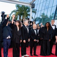 Cannes 2025 : Le célèbre mari d'une actrice star du festival monte les marches en moins de 30 secondes, un record qui vaut le coup d'oeil
