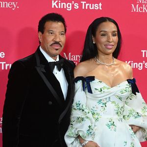 Lionel Richie and Lisa Parigi - Photocall de la soirée de gala The King's Trust Global Gala à New York le 2 mai 2024. STARMAX / BESTIMAGE