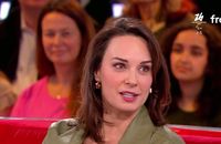 Julia Vignali sur le plateau de "Vivement Dimanche"