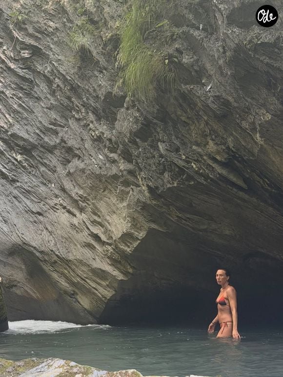 Lundi 3 août, la comédienne a partagé des photos d'elle en vacances

Laura Smet partage des photos de ses vacances à Valmorel, en Savoie, le 3 août 2026 sur son compte Instagram.