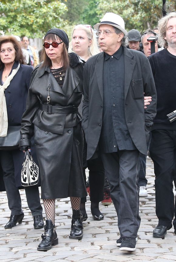 La chanson française perd aujourd’hui l’un de ses créateurs les plus libres et singuliers.

Brigitte Fontaine et Areski Belkacem - Obseques de Georges Moustaki au Pere Lachaise a Paris. Le 27 mai 2013. Photo par AGENCE / BESTIMAGE