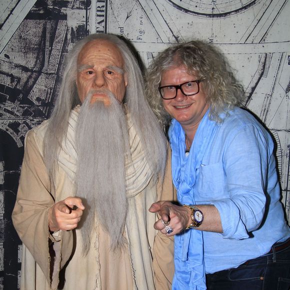 Le père Fouras, Pierre-Jean Chalençon à l'entrée du père Fouras au musée Grévin à l'occasion des 30 ans de l'émission télé "Fort Boyard" à Paris le 17 juin 2019.  © Philippe Baldini/Bestimage