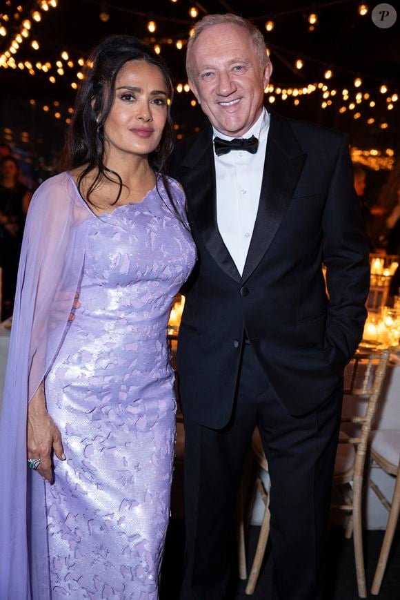 Salma Hayek et son mari François-Henri Pinault - Personnalités au dîner "Women in Motion" par le groupe Kering, Place de la Castre, lors du 77ème Festival International du Film de Cannes. Le 19 mai 2024
© Olivier Borde / Bestimage