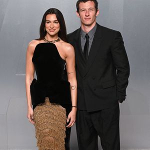 Dua Lipa et Callum Turner à leur arrivée à la soirée des Oscars organisée par Vanity Fair, aux David Geffen Galleries du LACMA. Crédit : Doug Peters/EMPICS ... Soirée des Oscars de Vanity Fair ... 16/03/2026 ... Los Angeles ... États-Unis ... Le crédit photo doit être libellé comme suit : Doug Peters/Doug Peters. Numéro de référence unique 83904503 ...