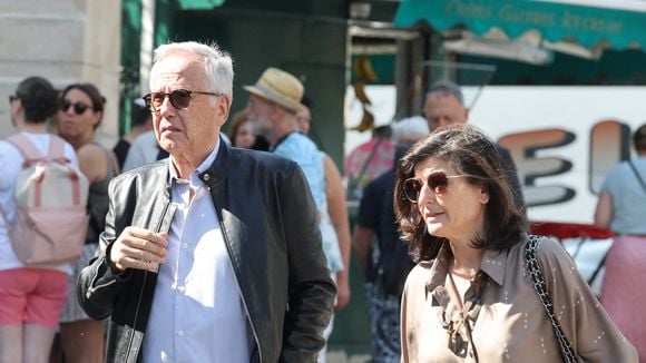 Un ami à qui il doit tant n'est plus : Fabrice Luchini soutenu par sa discrète compagne de 20 ans sa cadette