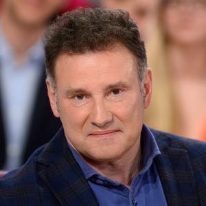 Pierre Sled - Enregistrement de l'émission "Vivement Dimanche" à Paris le 1er Avril 2015. L'émission sera diffusée le 05 Avril 2015. Invité principal Sophie Davant.