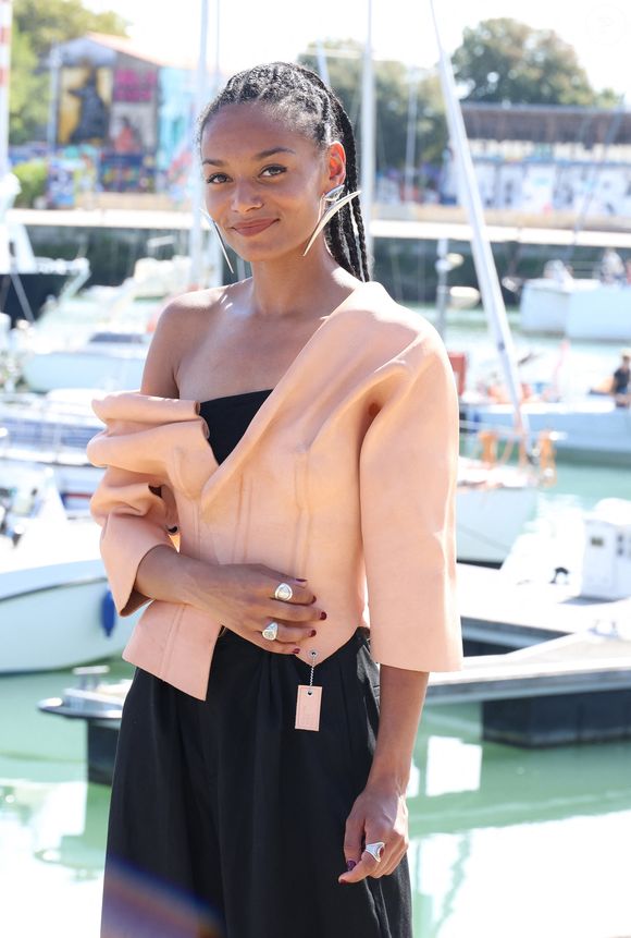 Philypa Phoenix lors du photocall de la série "Tout cela je te le donnerai"de la 25ème édition du Festival de la fiction de la Rochelle, France, le 15 septembre 2023. © Denis Guignebourg/BestImage