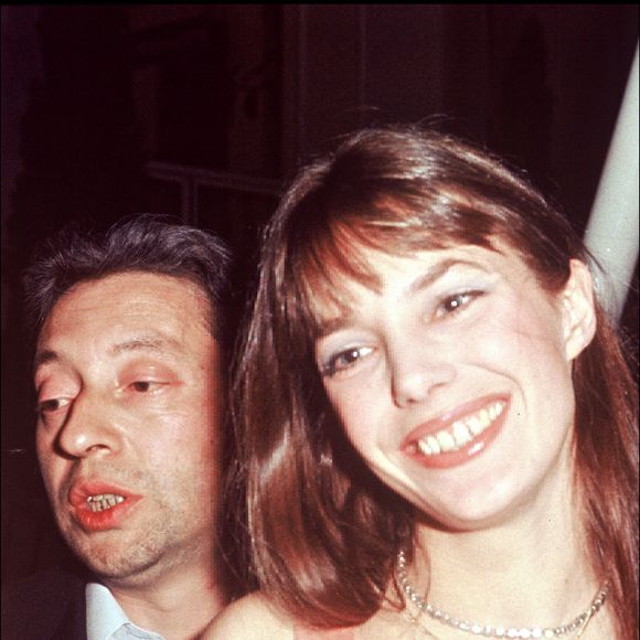 Archives - Serge Gainsbourg et Jane Birkin au Festival de Cannes en 1974 (ANGELI-RINDOFF / BESTIMAGE).