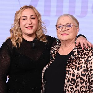 Marilou Berry et sa mère Josiane Balasko réunies pour la première fois au théâtre

Exclusif - Josiane Balasko et sa fille Marilou Berry en backstage de l'enregistrement de l'émission "Famille je vous aime" présentée par M.Drucker et qui sera diffusée le 29 décembre sur France 3, au studio Rive gauche, à Paris, France. © Gaffiot-Perusseau/Bestimage