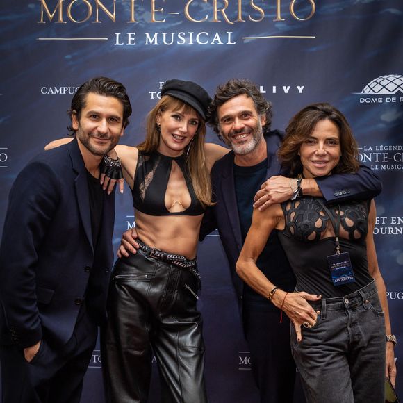 Exclusif - Frédérique Bel, Stéphane Nakache, Roman Nakache, Sandra Sisley au photocall du showcase de présentation de la comédie musicale La Légende du Comte de Monte Cristo à Salle Gaveau à Paris, France, le 25 septembre 2025. © Julien Sarkissian/Bestimage