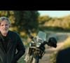 Il aime aussi retrouver son "petit nid en Bourgogne, vers Sancerre, au milieu des vignes".

Extrait de la série "Zodiaque" sur TF1.

© TF1 / Zodiaque