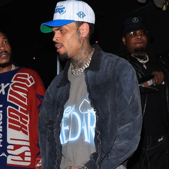 Chris Brown vu à la sortie de The Nice Guy, en plein West Hollywood, Los Angeles Backgrid USA / Bestimage