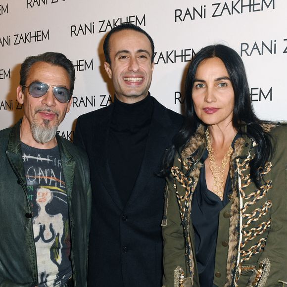 Florent Pagny, la créatrice Rani Zakhem et Azucena Camano assistent au défilé Rani Zakhem Haute Couture printemps-été 2018 dans le cadre de la Fashion Week de Paris le 22 janvier 2018 à Paris, France. Photo par Laurent Zabulon/ABACAPRESS.COM