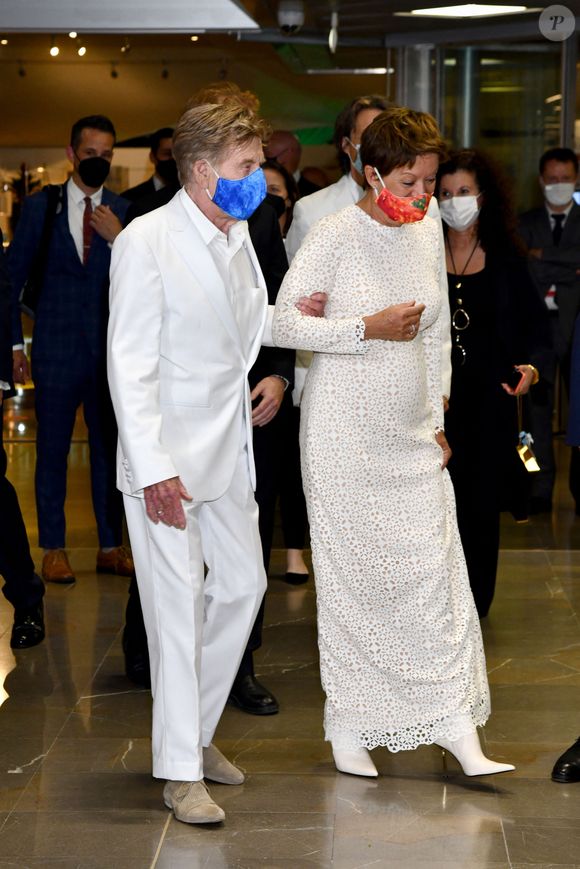 Robert Redford et sa femme Sibylle Szaggars durant la cérémonie de Remise des Prix de la Fondation Prince Albert II de Monaco, au Grimaldi Forum, à Monaco, le 29 octobre 2021.  © Bruno Bebert/Bestimage