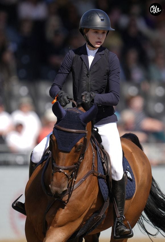 L'Américaine Eve Jobs sur Canto Bruno lors du Defender Stakes à la Castle Arena, dans le cadre du Royal Windsor Horse Show au château de Windsor, dans le Berkshire, le 16 mai 2025, Royaume-Uni. Crédit : Andrew Matthews/ Pa Wire / Abaca