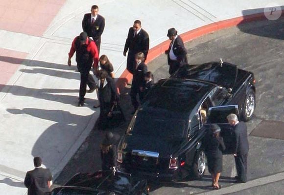 La famille de Michael Jackson et ses enfants arrivent au Forest Lawn Memorial Park and Mortuary pour un service privé le 7 juillet 2009 à Los Angeles, CA, USA, le 07 juillet 2009. Photo Ramey Agency/ABACAPRESS.COM