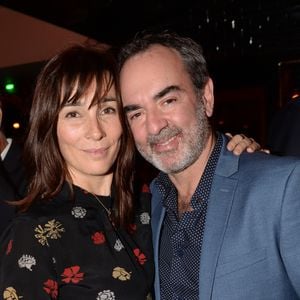 Lors d'une récente interview pour le format "Sens et confidences", Bruno Solo s'est laissé aller à de touchantes révélations sur celle qui partage sa vie, Véronique.

Exclusif - Bruno Solo et sa femme Véronique - 40ème anniversaire de Arnaud Ducret à la Gioia à Paris
© Rachid Bellak/Bestimage