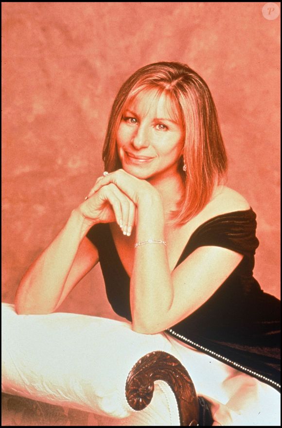 "La simple idée de se produire devant une foule la rend malade et instable", apprend-on.

ARCHIVES -  Barbra Streisand - 1991 (ALPHA AGENCY / BESTIMAGE).