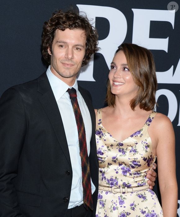 Adam Brody a eu un mot pour sa femme Leighton Meester dans le podcast "Unqualified", animé par Anna Faris.