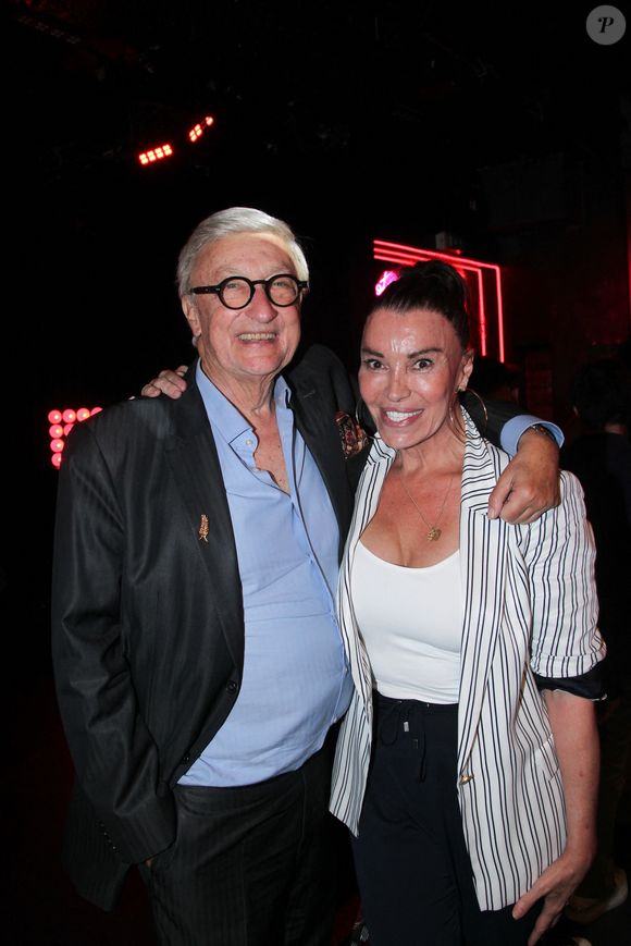 Exclusif - Olivier Lejeune et Tonya Loren lors de la soirée de présentation de la nouvelle revue au Artishow Cabaret à Paris le 2 juin 2025. Le cabaret fête aussi son 250 000 ème spectateur.

© Philippe Baldini / Bestimage