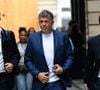 Alors que son émission "Recherche appartement ou maison" continue sans lui,

Jugé en appel pour violences conjugales, l’animateur Stéphane Plaza arrivent avec ses avocats, Julien Roelens et Antonin Gravelin-Rodriguez (Cabinet Joshua), pour la décision de la justice après les réquisitions formulées en juillet au tribunal de Paris, France, le 18 septembre 2026. © Bestimage