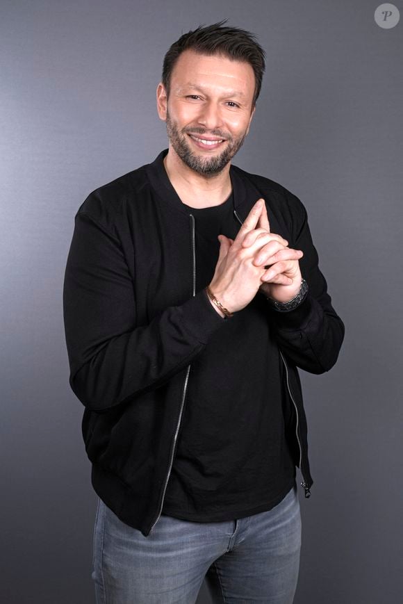 Portrait de Raymond Aabou lors de l'enregistrement de l'émission "Le jet de luxe"  le 20 mars 2025.
© Cédric Perrin / Bestimage