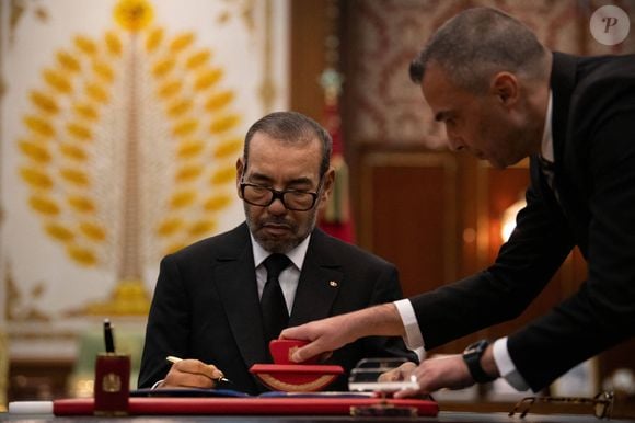 Le président de la République française Emmanuel Macron et le roi Mohammed VI lors de leur entretien au palais royal à Rabat, au premier jour de la visite officielle du chef de l'Etat et de la première dame, B.Macron au Maroc, le 28 octobre 2024.
Jeanne Accorsini / Pool / Bestimage
