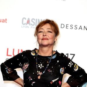 Catherine Frot - Tapis rouge de la cérémonie d'ouverture du Festival Lumière  2017 au cours de laquelle Eddy Mitchell a reçu un hommage à Lyon, le 14 Octobre 2017
© Dominique Jacovides/Bestimage