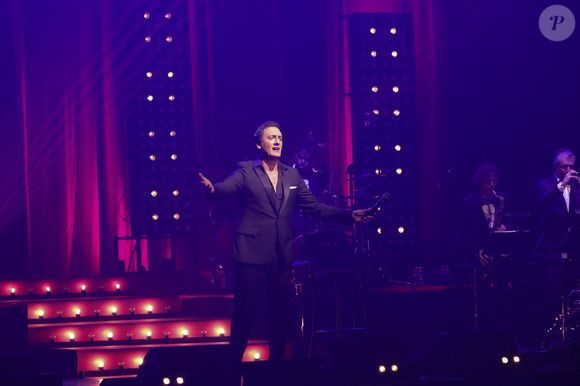 Exclusif - Dany Brillant - Célébrités au concert de Dany Brillant à l'Olympia à Paris le 15 février 2026. Après 3 ans d'absence en live Dany est à nouveau sur scène pour un show " BEST OF TOUR " de ses plus grands titres ! En passant du jazz de Saint-Germain, à la dolce vita de Rome sans oublier Cuba et sa salsa entêtante ! Un show explosif et unique a ne pas rater. Après son passage à la salle Pleyel à Paris (Complet), il était de nouveau en concert à Paris, le dimanche 15 février à l'Olympia (Complet). Actuellement en tournée en France. © Jack Tribeca/Bestimage