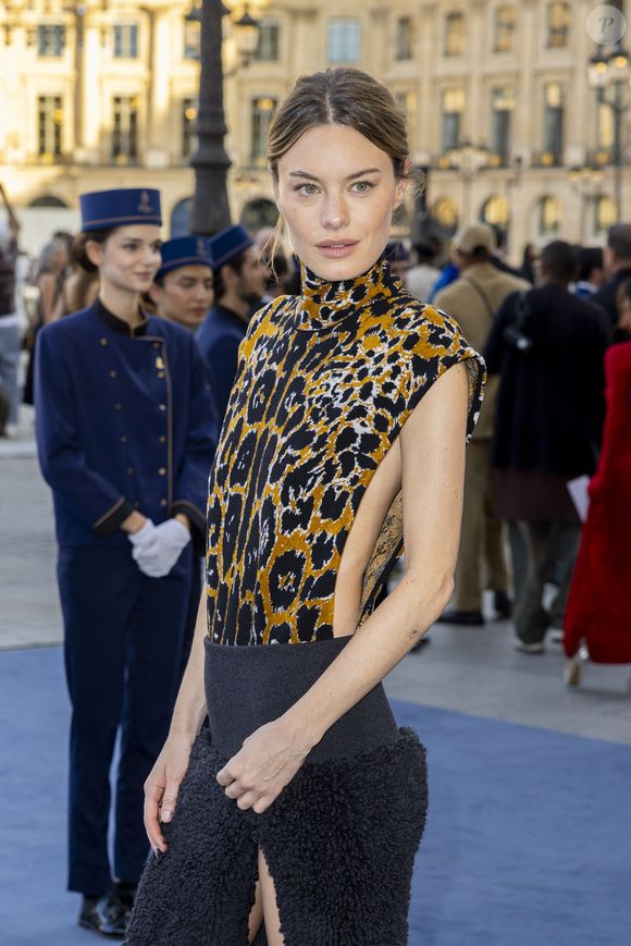 Camille Rowe au Défilé « Vogue World » Place Vendôme dans le cadre de la Fashion Week de Paris, France, le 23 juin 2024. © Olivier Borde/Bestimage