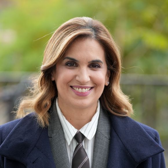 Sonia Mabrouk s’est confiée à Paris Match sur son départ de CNews.

Sonia Mabrouk passe devant les studios Rive Gauche à Paris. © Anne-sophie Guebey / Bestimage