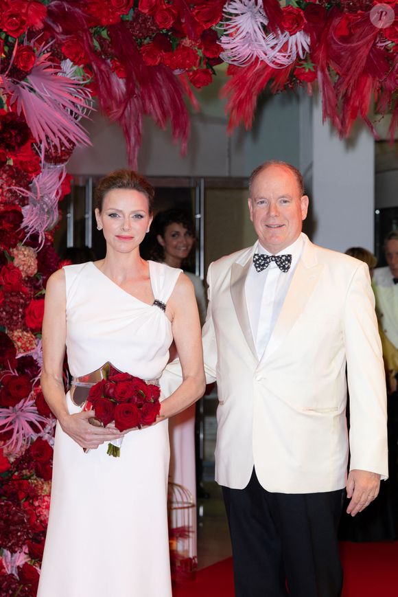 Le prince Albert II de Monaco, La princesse Charlène de Monaco lors de la soirée de gala du Grand Prix de Formule 1 de Monaco à la salle des étoiles au Monte-Carlo Sporting à Monaco le 25 mai 2025.
© Olivier Huitel / Crystal / Bestimage