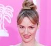 Un look élégant et original pour celle qui a opté pour un make-up léger et naturel.
Louise Bourgoin au photocall de la soirée d'ouverture du festival Canneseries saison 8 au palais des festivals à Cannes le 24 avril 2025.
© Denis Guignebourg / Bestimage