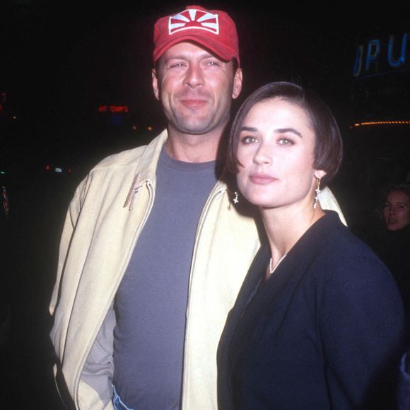 L'acteur Bruce Willis et l'actrice Demi Moore assistent à la première du film 'Last Boy Scout' le 12 décembre 1991 au Mann Village Theatre à Westwood, Californie. Photo by Barry King/Alamy Stock Photo by Alamy/ABACAPRESS.COM