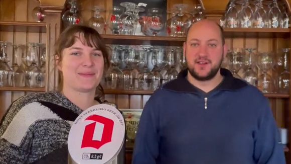 8 restaurants en 5 ans alors qu'ils n'y connaissaient rien ! Ces trentenaires à la tête d'un véritable empire