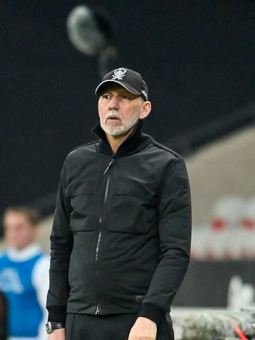 Cet ancien consultant pour France Télévisions et entraîneur de football nous a quittés à 58 ans, sa compagne et ses enfants prennent la parole
